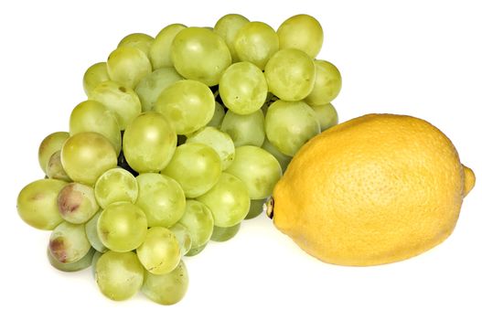 Fresh grapes and lemon for freshening juice with vitamines
