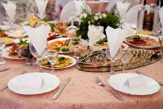 Served table in a restaurant