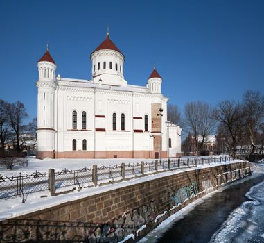  The Orthodox church of Holy Mother of God, Vilnius, Lithuania. Vilnius Old Town. Vilnia River.