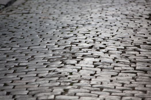 Old pavements are done by chisel cut rocks.