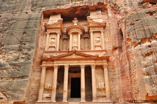 Al Khazneh front view - the treasury of Petra ancient city, Jordan