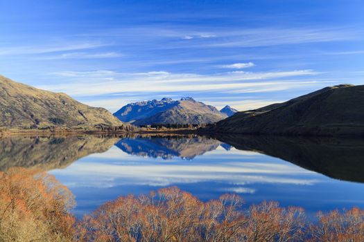Hayes Lake in the South Island of New Zealand 







Lake Hayes in New Zealand