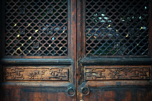 Old nice wood door in Chinese style