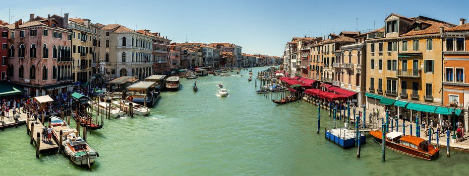 16. Jul 2012 - Panorama of Grand Canal in Venice, Italy