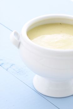 Smooth, creamy and slightly seasoned corn bisque, this delicious cream soup is a type of thick soup similar to New England clam chowder