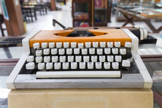 Language typewriter Thai font. In old office.
