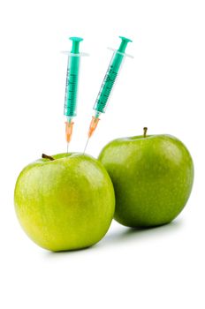 Experiment with apple and syringes