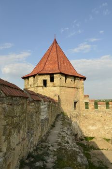 Bender Fortress West (Moldavia Cetatea Bend?r (Tigh?na), Ukr. Benderska Fortress) - an architectural monument of the XVI century. Located on the right bank of the Dniester River in Bender, Transnistria (Moldova).