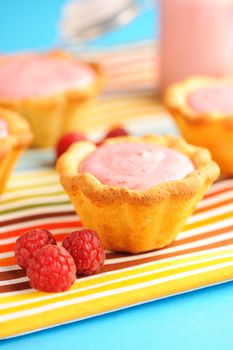 Cakes with raspberry yogurt dessert