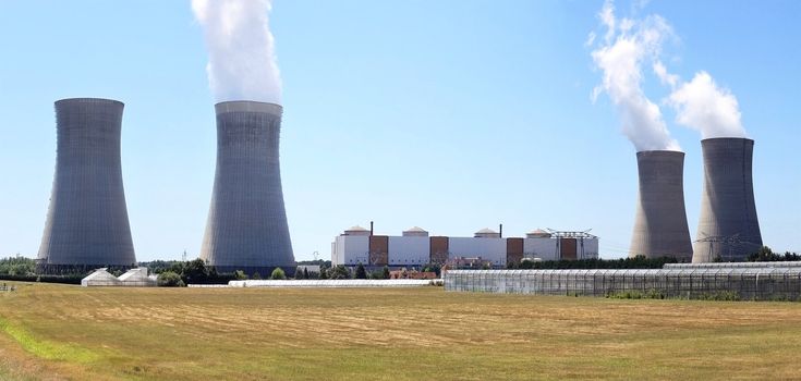 photo of a nuclear plant in operation and production of hot water for agriculture