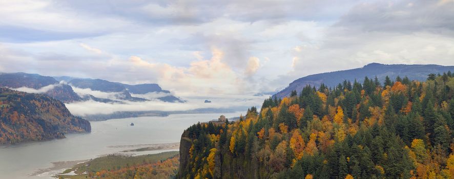 Historic Vista House on Crown Point in Columbia River Gorge one Foggy Day in Fall Season Panorama