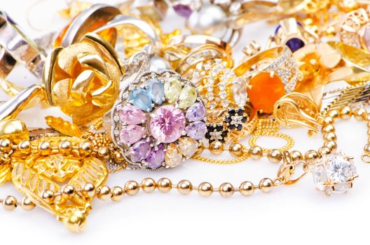 Large collection of gold jewellery 