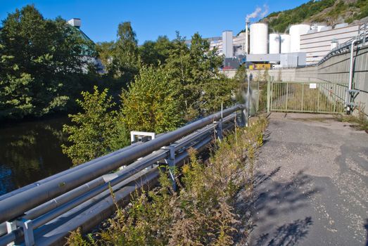 pipeline extending along the tista river and further into saugbrugs paper factory in halden