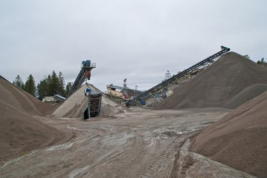 gravel piles grow like a pyramid and get bigger and bigger at brekke quarries, brekke quarries is a crushed stone works, and is located on bakke, a village just outside halden, their work is in the extraction of gravel and sand-pits and mining of clays and kaolin.