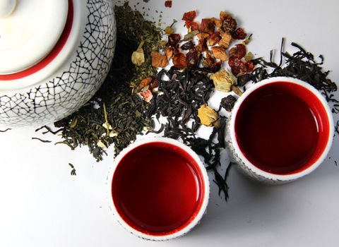 Big variation of green, black and fruit tea 
