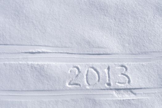 2013 text written between ski tracks