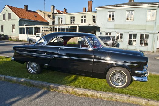 Each Wednesday during the summer months there is show of American vintage cars in the center of Halden city.