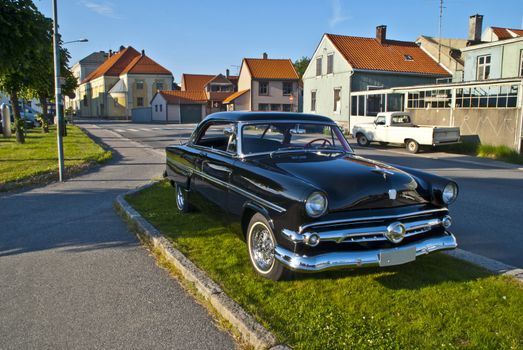 Each Wednesday during the summer months there is show of American vintage cars in the center of Halden city.