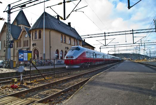 The train standing at the Halden railway station, waiting for passengers.