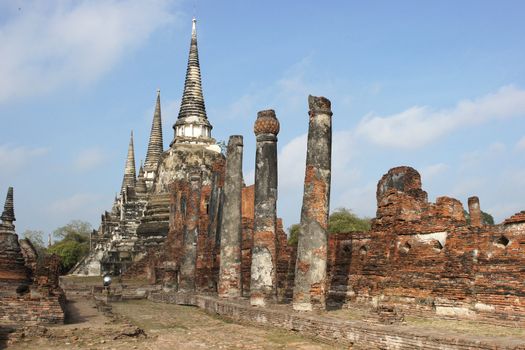 Ruins of Wat Phra Si Sanphet, part of the former kings palace, Ayutthaya, Thailand, Southeast Asia