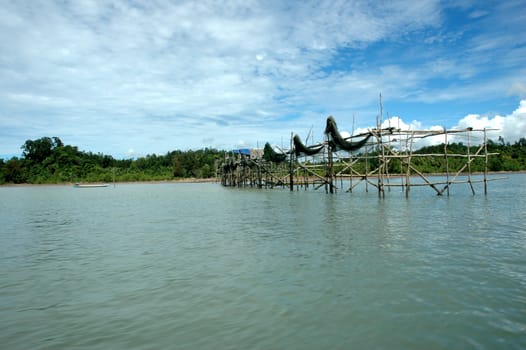 trap fishermen at tarakan, indonesia