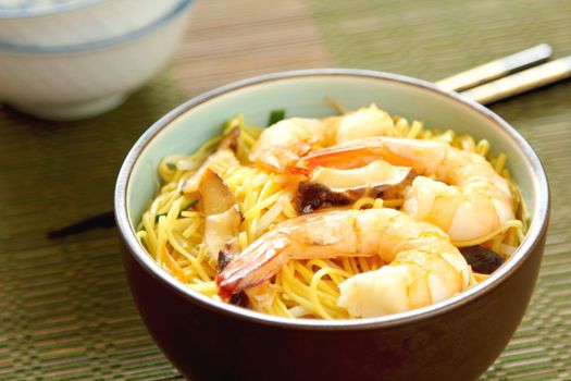 Stir fried Egg Noodle with prawn