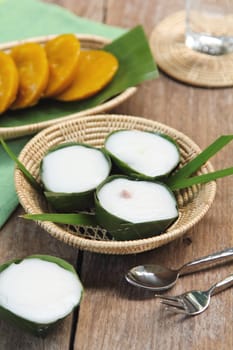 Thai desserts made of coconut milk,rice flour,sticky rice flour,taro,tapioca
