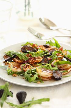 Rocket with bacon,caramelised onion and fig salad