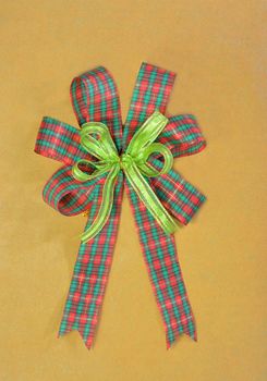 Red and green Christmas gift plaid bow