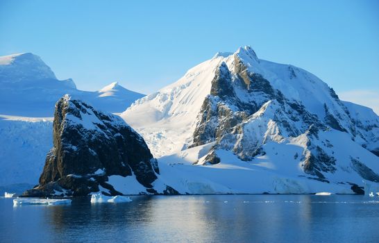 mountain in antarctica