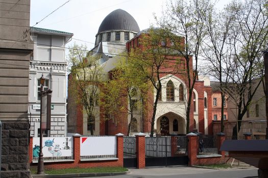 Kharkov Choral Synagogue - the largest in Ukraine and in the CIS and the second largest in Europe after Budapest.