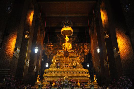 Buddha statue at Poe temple, Thailand