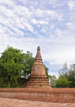 Ancient pagoda in ruined old temple at Ma Hay Yong temple in Ayutthaya, Thailand.