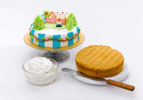 Fancy and eatable cake with raw material prepare for learning to do cake step by step