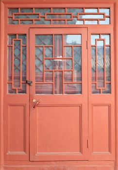 Traditional chinese red door