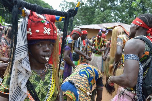 Africa, Africans, men, man, women, woman, horns, dance, to dance, party, tradition, culture, ritual, rite, Senegal, will mark, masks, joy, people,dancer