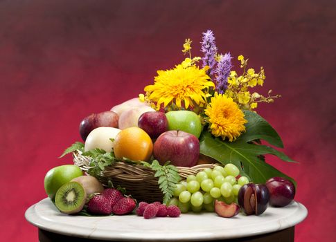 All season fresh fruits in a basket hamper