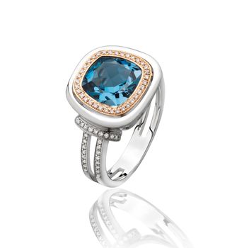 Greatest gift the blue sapphire diamond ring
