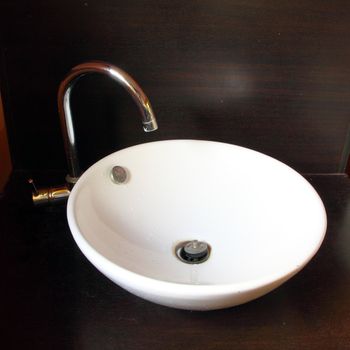 Images of a modern bathroom sink