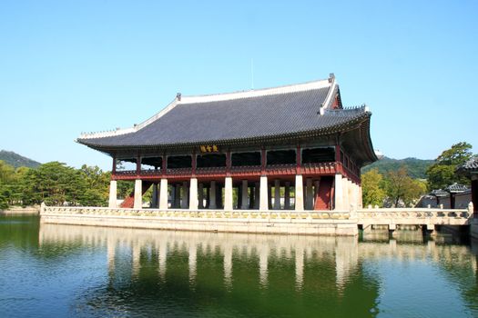 Emperor palace at Seoul. South Korea. Lake. Building. Reflections