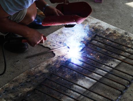 electric welding connecting square bar metal