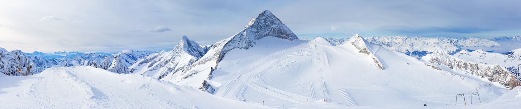 Winter landscape - Panorama of the ski resort Zillertal Hintertuxer Glacier, Tirol, Austria