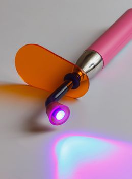 Dental Ultraviolet Curing Light Tool With Orange UV light blocking glass
