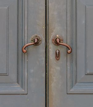 Old-Fashioned Bronze Handles