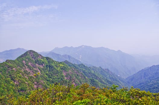 travelling at nailing ridge of south china