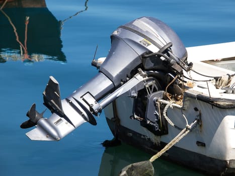 outboard engine on the plastic boat