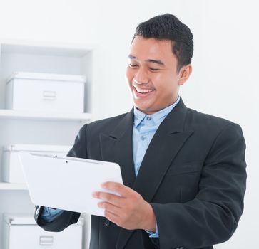 Southeast Asian people online ebusiness network