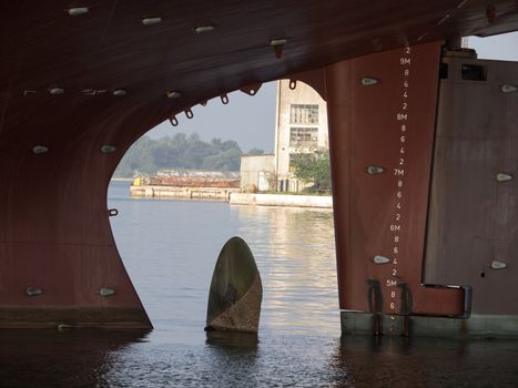 helm and propeller on the new boat