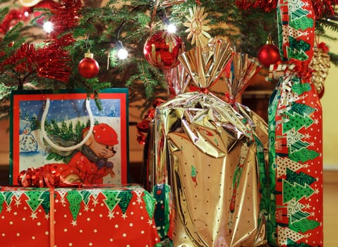 decorated Christmas Tree and Christmas gift boxes 