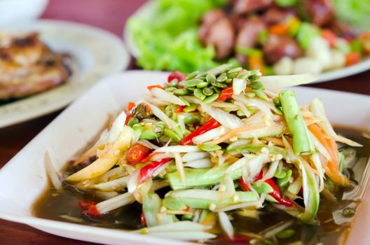 thai papaya salad hot and spicy , favorite Thai food